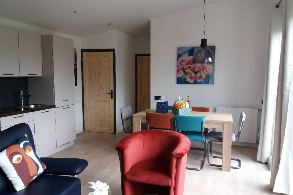 Dronrijp Luxe Vakantie Bungalow Met 3 Slaapkamers מראה חיצוני תמונה